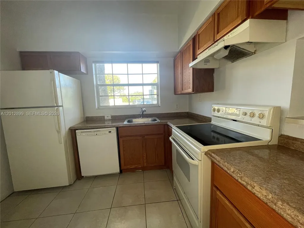640 Cypress Club Way Deerfield Beach FL 33064