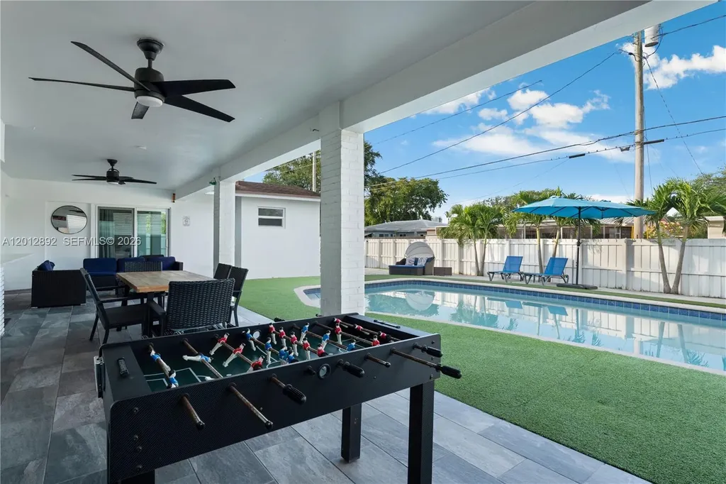 632 S Crescent Drive Hollywood FL 33021