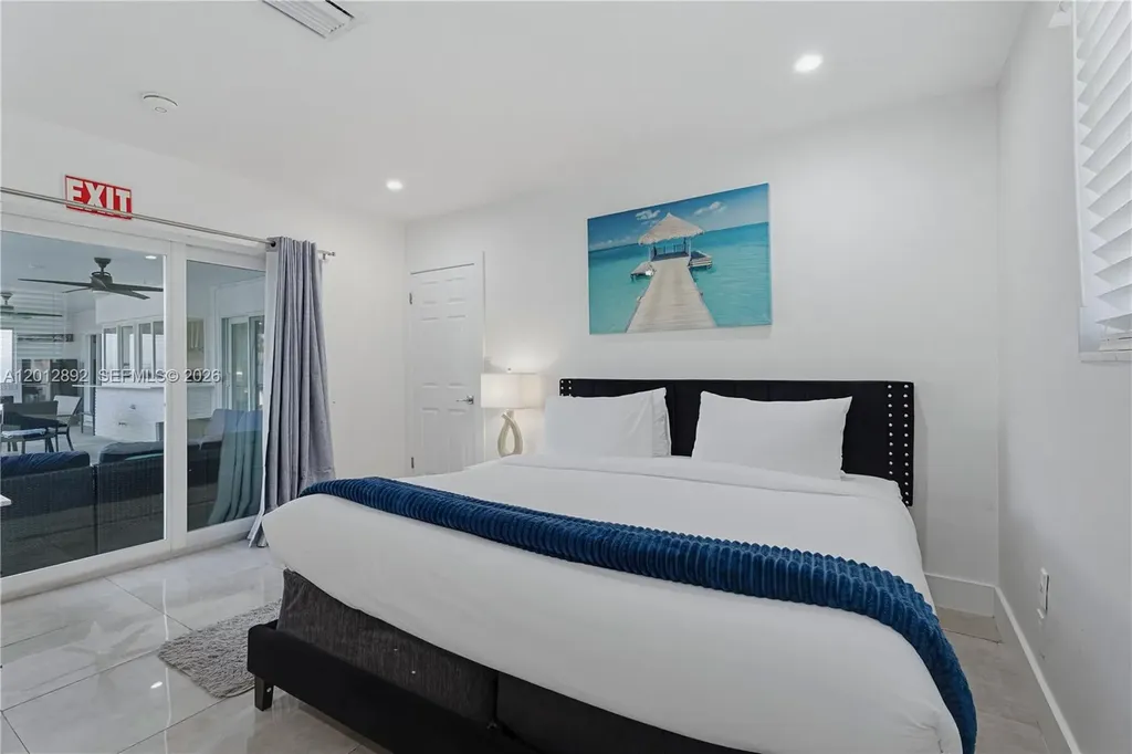 632 S Crescent Drive Hollywood FL 33021