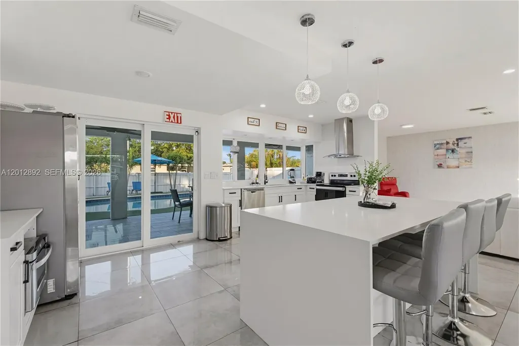 632 S Crescent Drive Hollywood FL 33021