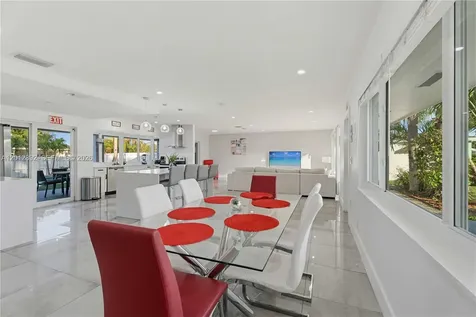632 S Crescent Drive Hollywood FL 33021