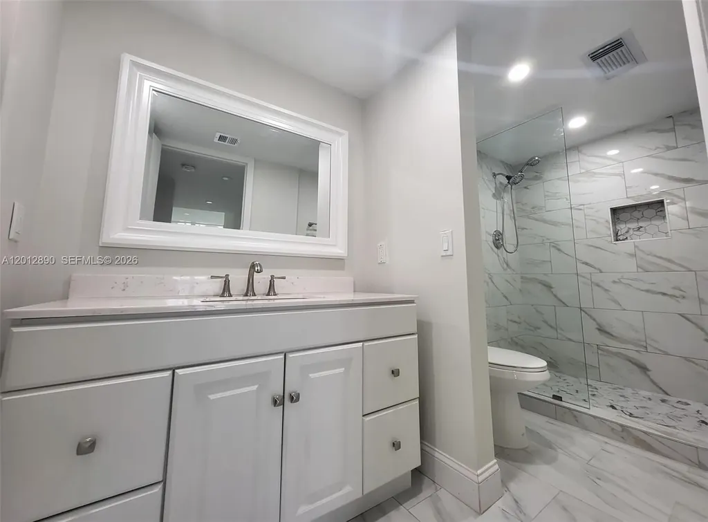 903 Cypress Terrace Pompano Beach FL 33069