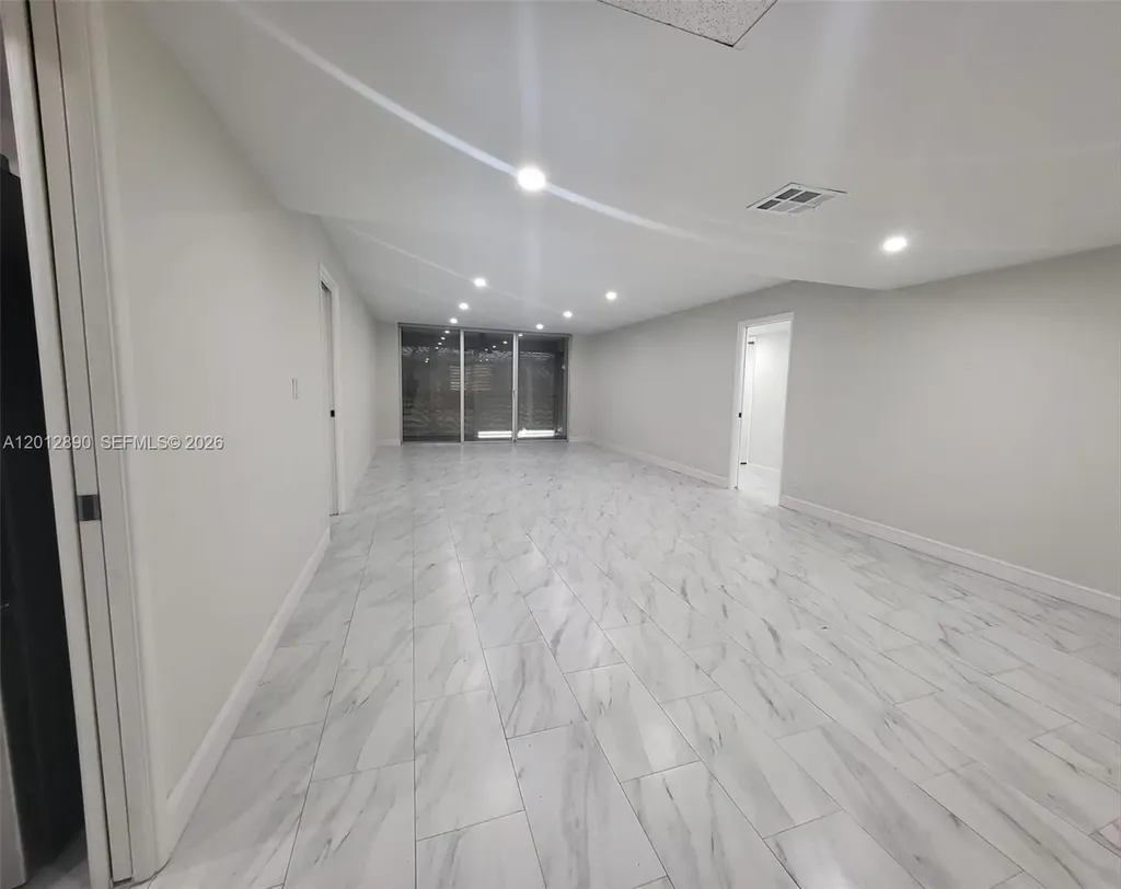 903 Cypress Terrace Pompano Beach FL 33069