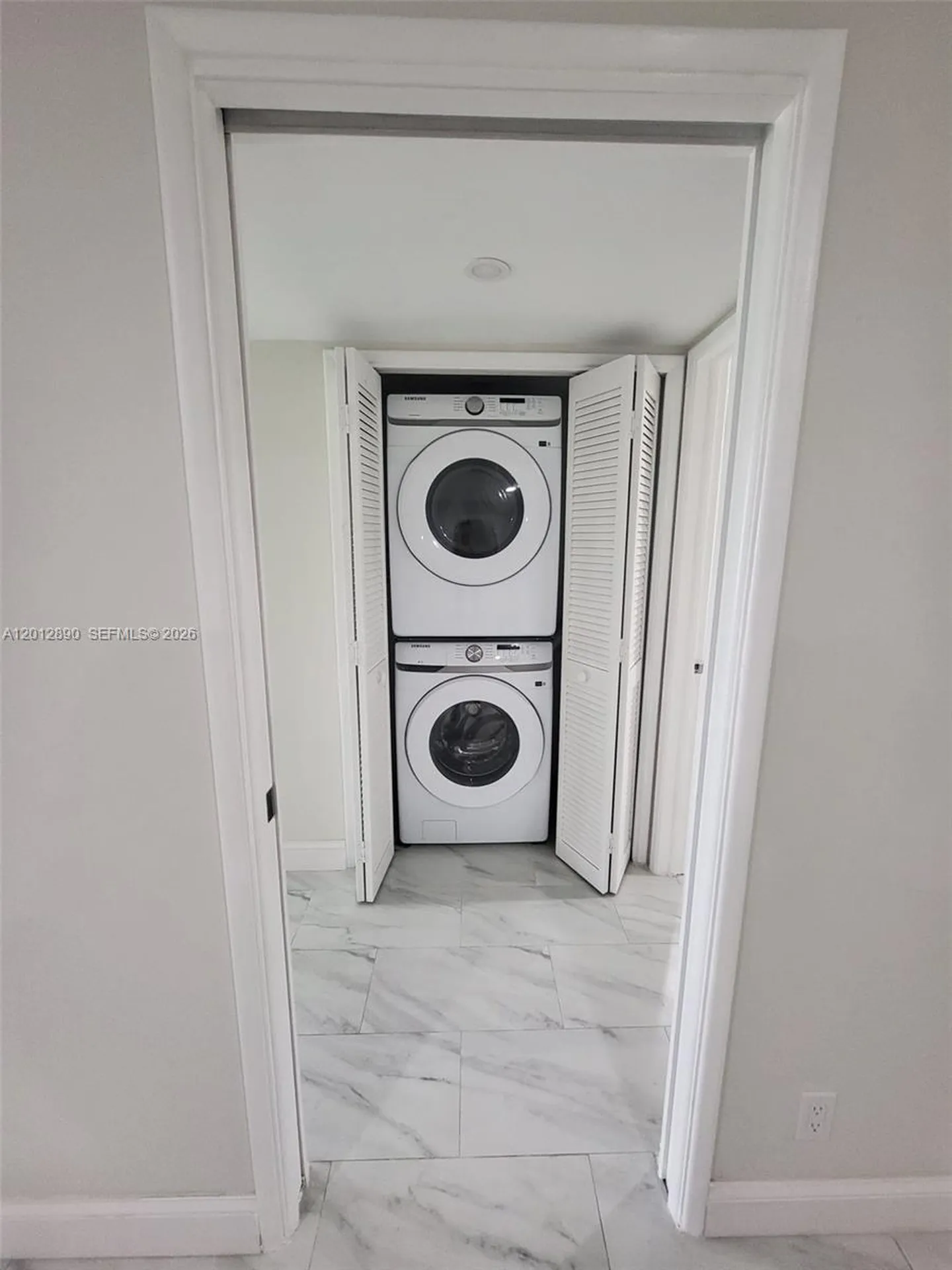 903 Cypress Terrace Pompano Beach FL 33069