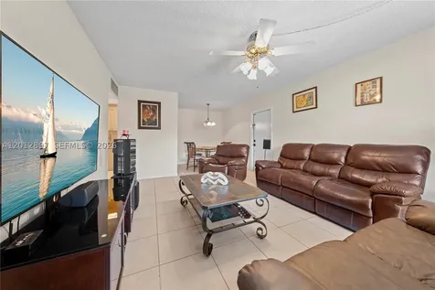7829 Miller Drive Miami FL 33155