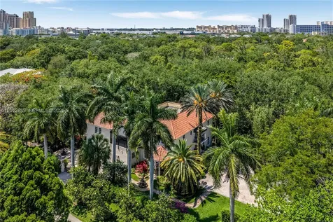 6801 SW 94th Street Pinecrest FL 33156