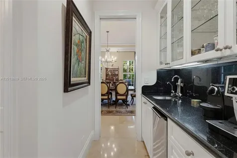 6801 SW 94th Street Pinecrest FL 33156