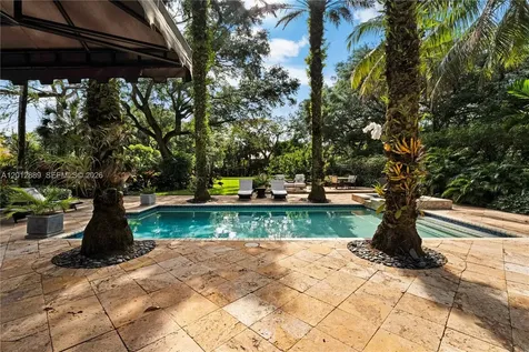 6801 SW 94th Street Pinecrest FL 33156