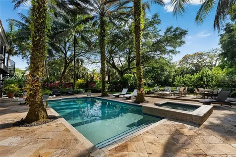 6801 SW 94th Street Pinecrest FL 33156