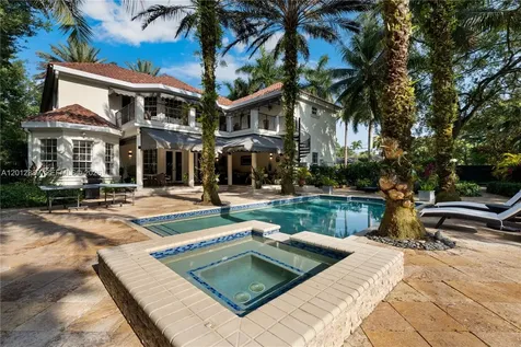 6801 SW 94th Street Pinecrest FL 33156