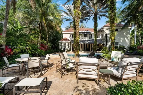 6801 SW 94th Street Pinecrest FL 33156