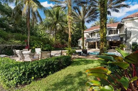 6801 SW 94th Street Pinecrest FL 33156