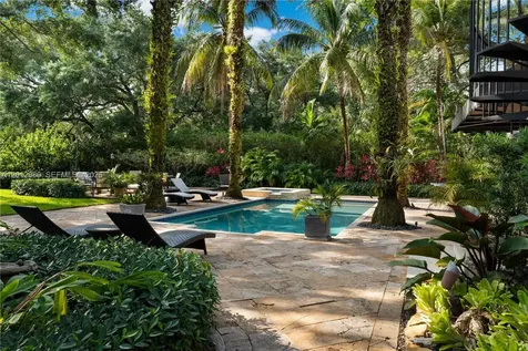 6801 SW 94th Street Pinecrest FL 33156