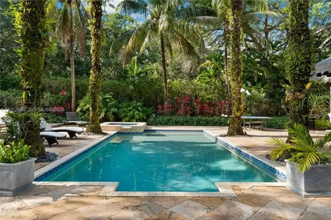 6801 SW 94th Street Pinecrest FL 33156