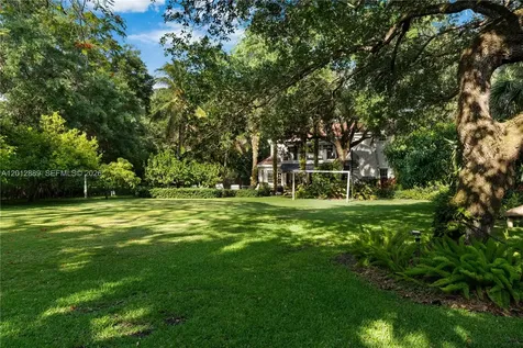 6801 SW 94th Street Pinecrest FL 33156