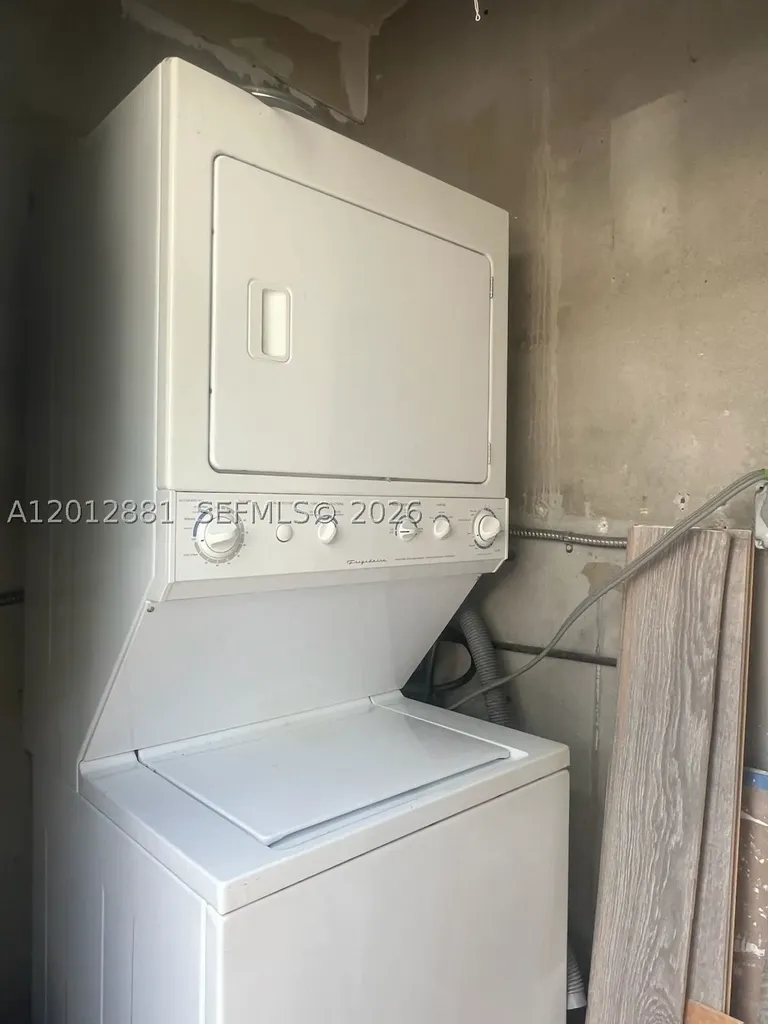 915 N 19th Avenue Hollywood FL 33020