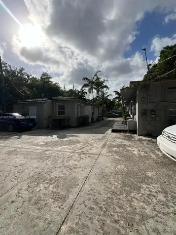 915 N 19th Avenue Hollywood FL 33020