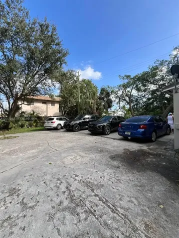 915 N 19th Avenue Hollywood FL 33020