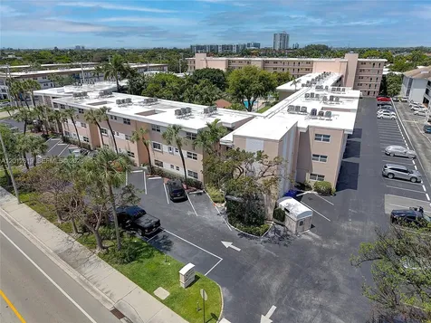 1481 S Ocean Boulevard Lauderdale By The Sea FL 33062