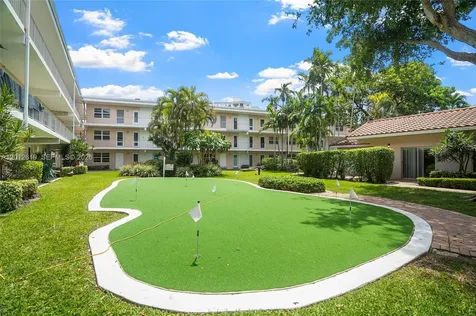 1481 S Ocean Boulevard Lauderdale By The Sea FL 33062