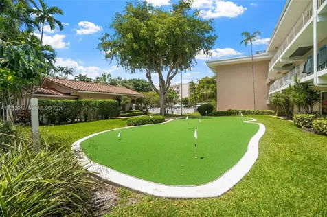 1481 S Ocean Boulevard Lauderdale By The Sea FL 33062