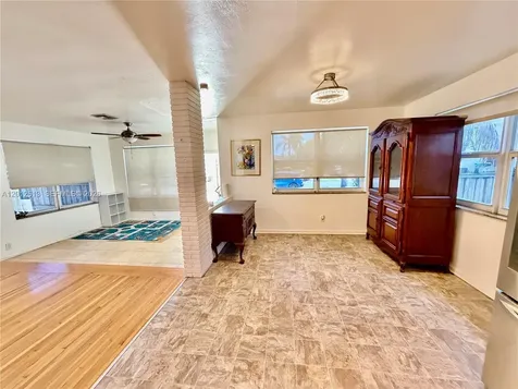 45 SE 14th Street Dania Beach FL 33004