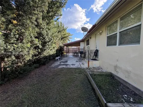 45 SE 14th Street Dania Beach FL 33004