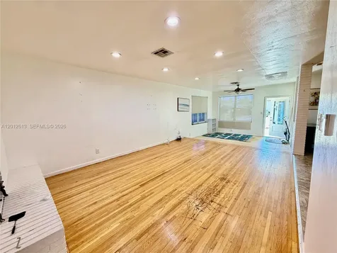 45 SE 14th Street Dania Beach FL 33004