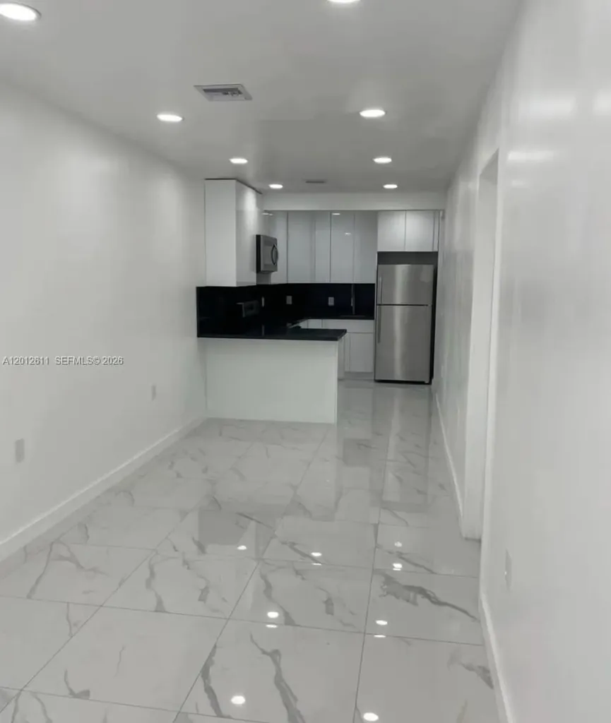 3161 NW 31st Street Miami FL 33142