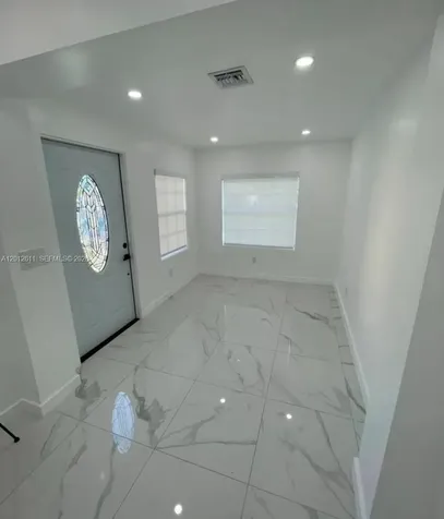 3161 NW 31st Street Miami FL 33142