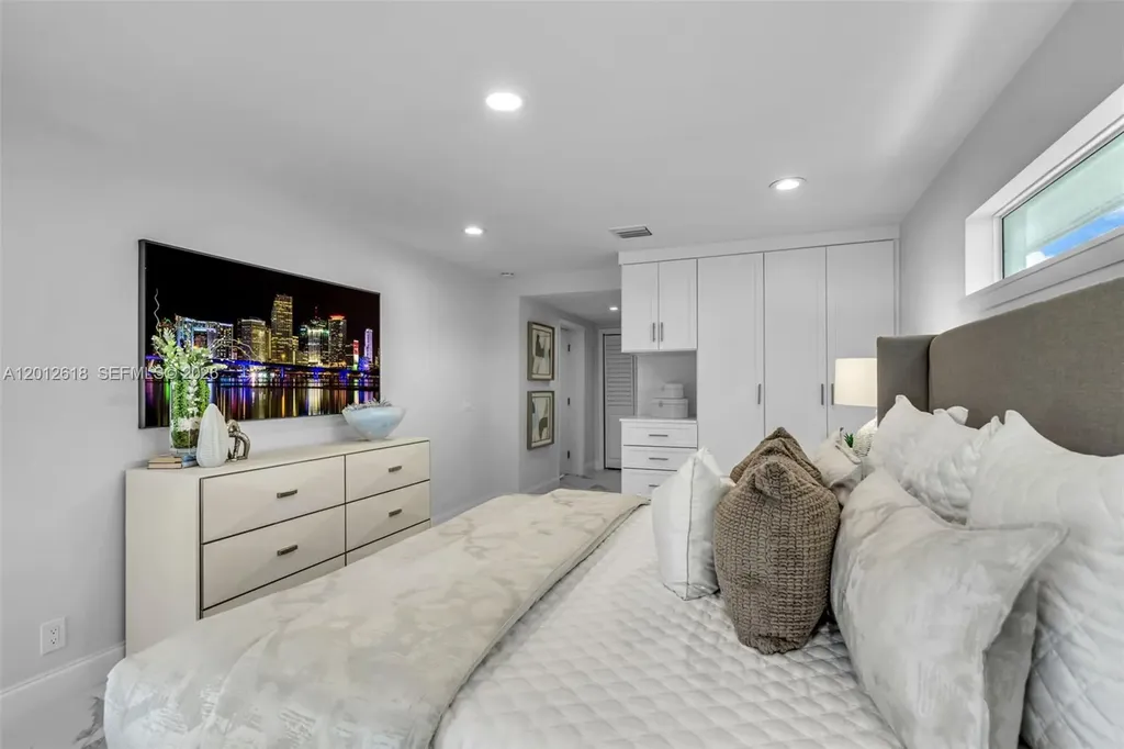 465 NW 11th Street Boca Raton FL 33432