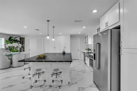 465 NW 11th Street Boca Raton FL 33432