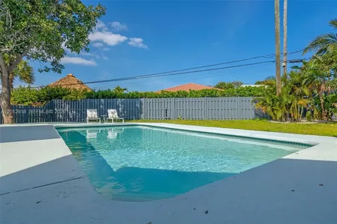 465 NW 11th Street Boca Raton FL 33432