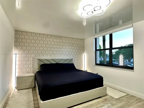 671 NE 195th Street Miami FL 33179