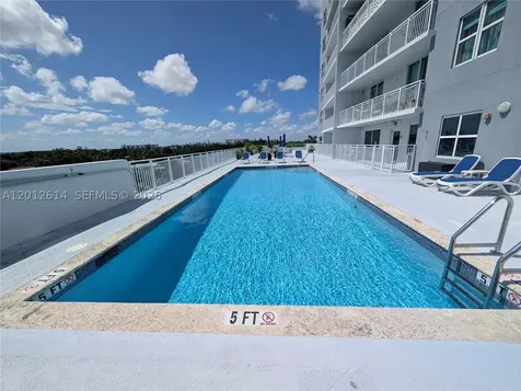 60 NW 37th Avenue Miami FL 33125