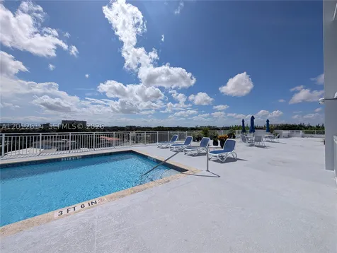 60 NW 37th Avenue Miami FL 33125
