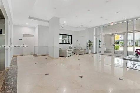 60 NW 37th Avenue Miami FL 33125