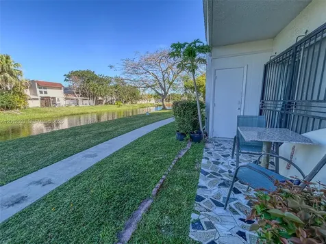 10365 N Kendall Drive Miami FL 33176