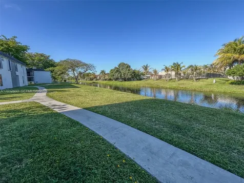 10365 N Kendall Drive Miami FL 33176