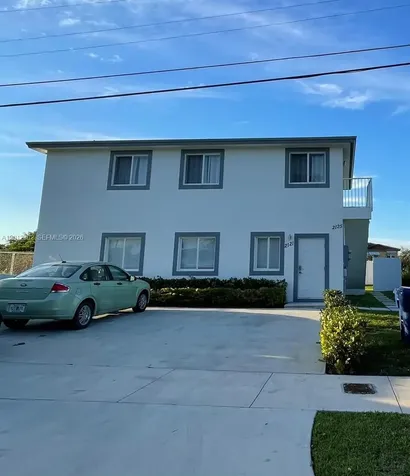 2121 NW 72nd Street Miami FL 33147