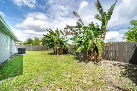705 NW 13th Terrace Florida City FL 33034