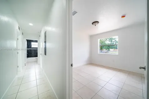 705 NW 13th Terrace Florida City FL 33034
