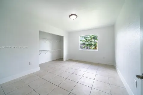 705 NW 13th Terrace Florida City FL 33034