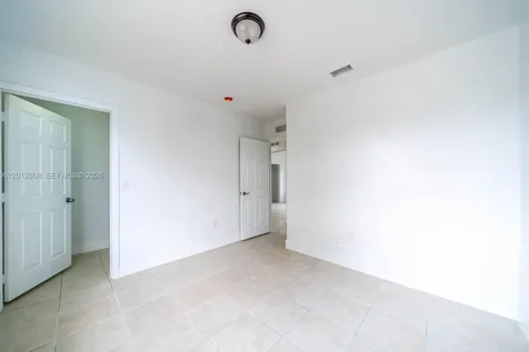 705 NW 13th Terrace Florida City FL 33034