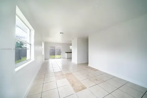 705 NW 13th Terrace Florida City FL 33034