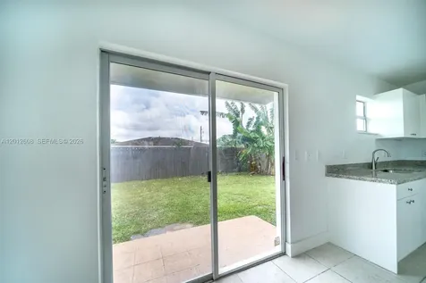 705 NW 13th Terrace Florida City FL 33034