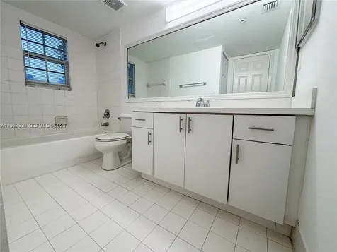 655 SW 111th Way Pembroke Pines FL 33025