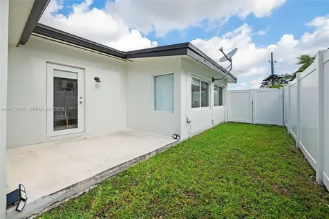 6230 SW 27th Street Miami FL 33155