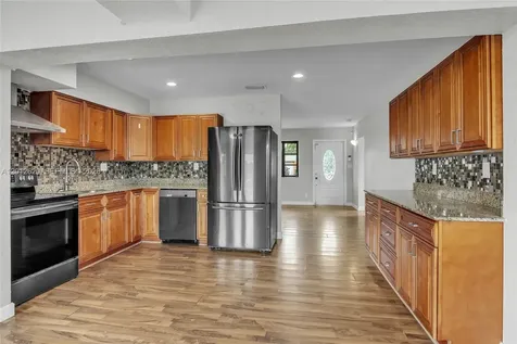 6133 NW 20th Street Margate FL 33063