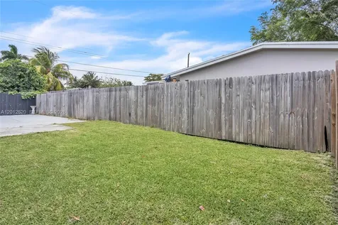 6133 NW 20th Street Margate FL 33063